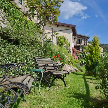 Holiday home Awesome In With Kitchenette Camaiore